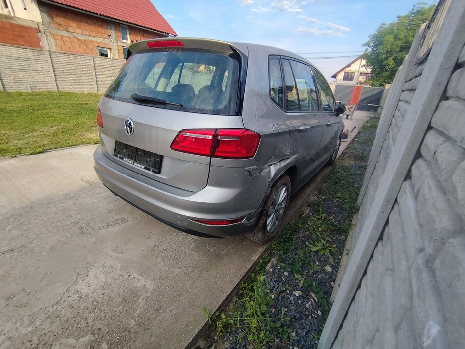 VOLKSWAGEN Golf Sportsvan 2014 — imagine 3