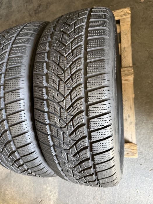 2 anvelope iarna ca NOI 215/55/18 , Dunlop , 7.9 mm , DOT 4824 !