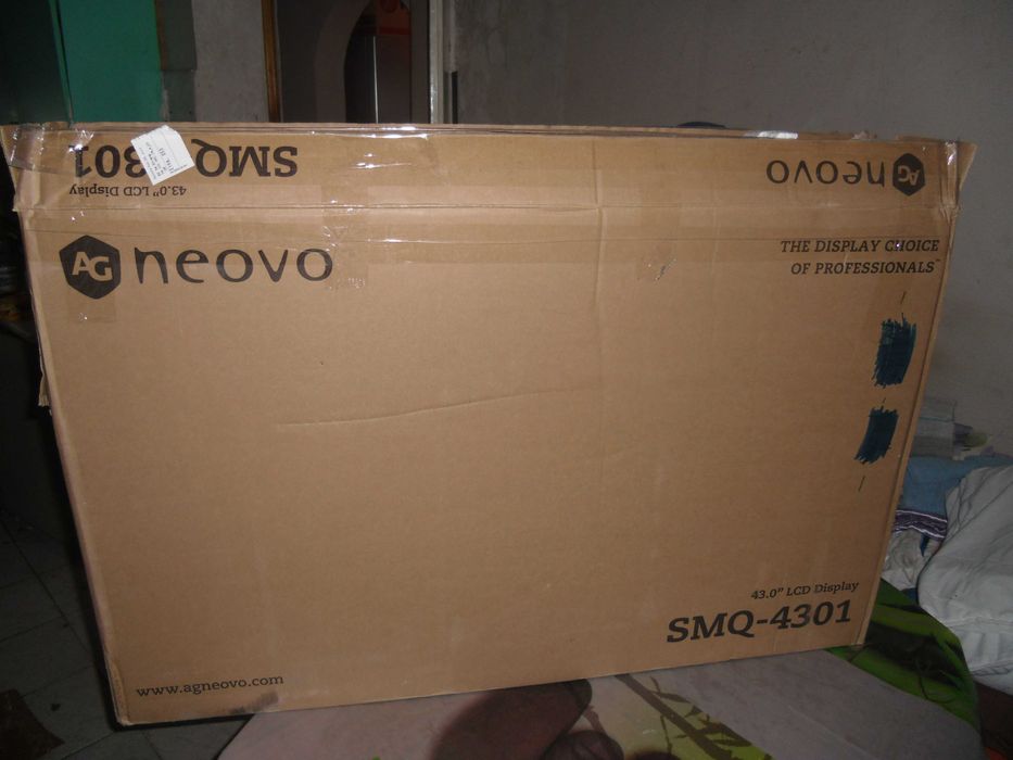 Продавам Монитор  AG Neovo SMQ-4301 43” 2160p (4K)UHD LCD-Display-
