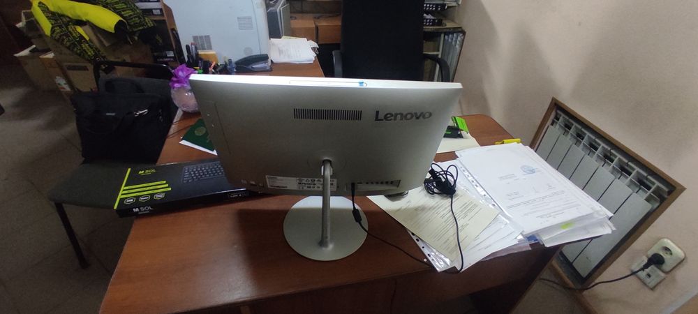 Продам новый Моноблок Lenovo