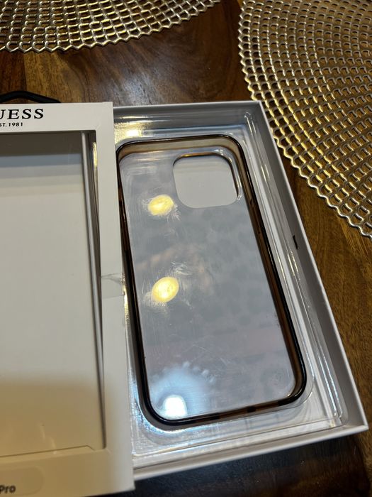 Калъф Guess 13 pro