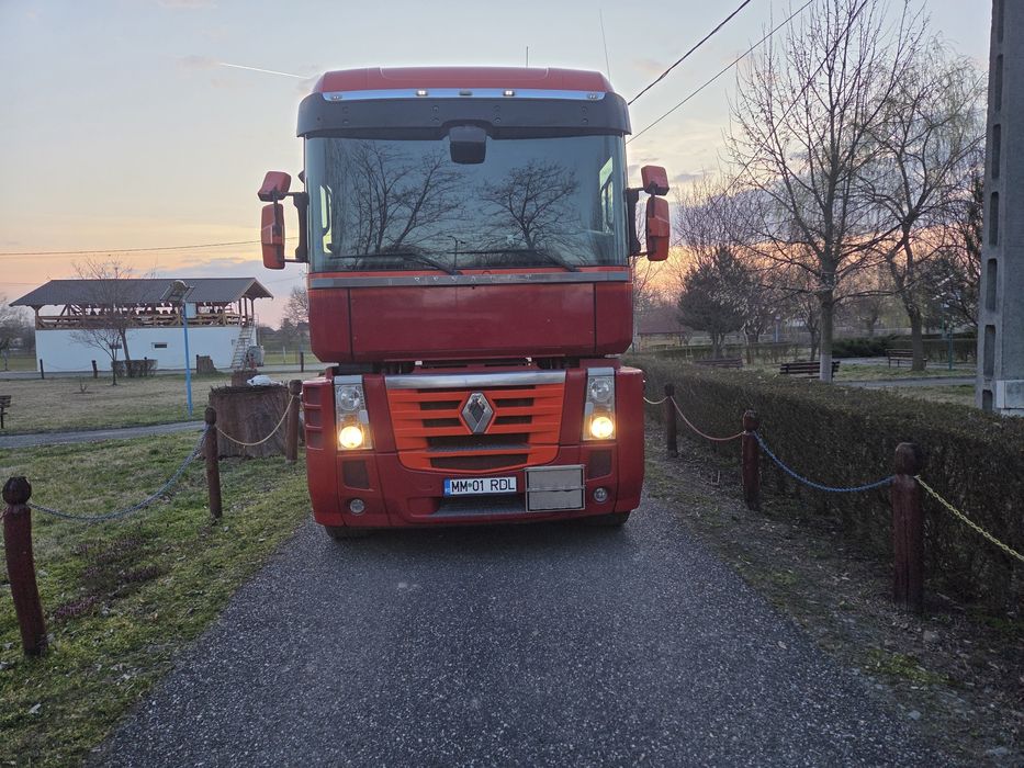 Vand Renault Magnum 2013