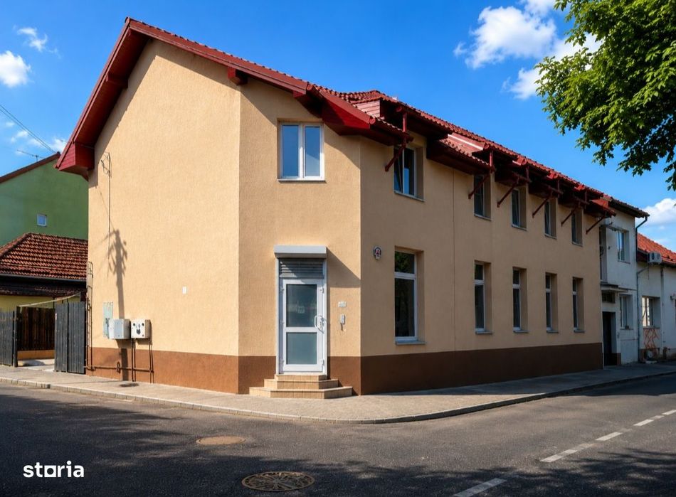 Casa cu etaj,cu garaj, D+P+E+M,611 mp, teren 371 mp,Central