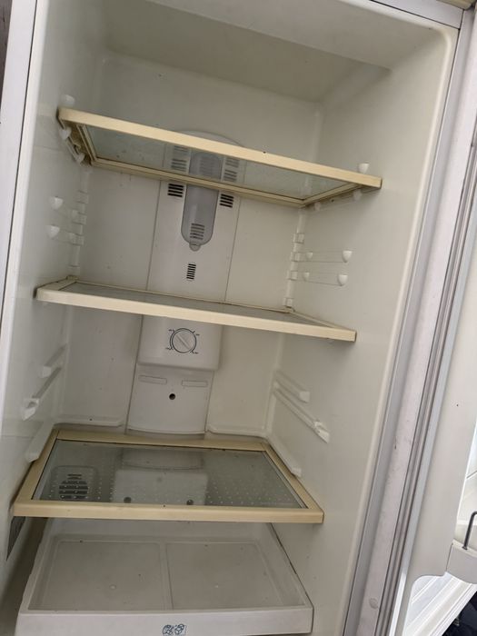 Продам срочно холодильник