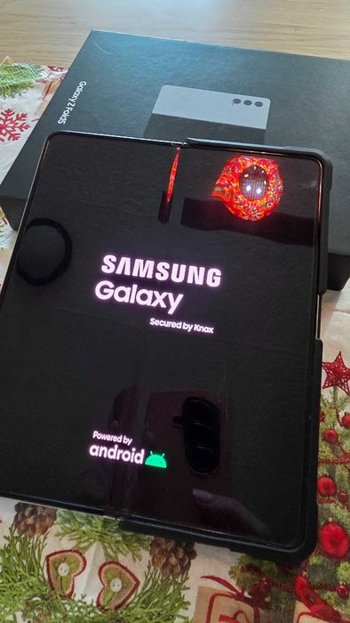 Изгодно! Samsung Zfold 5 изключително запазен и функционален!