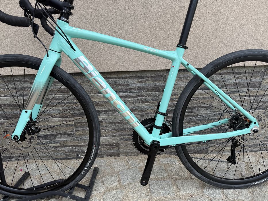 Чисто нов!Шосеен велосипед Bianchi Via Nirone 7 размер: 28/47см
