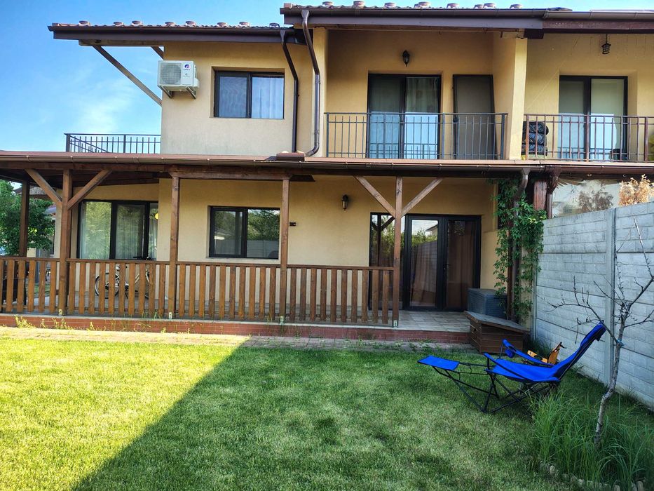 Vila 5 camere de inchiriat, la padure