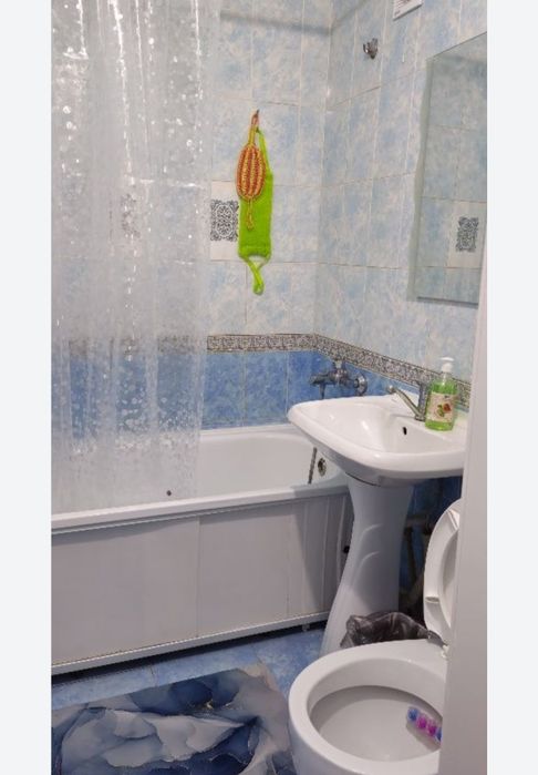 Продам Двухкомнатную Козыбаева 33