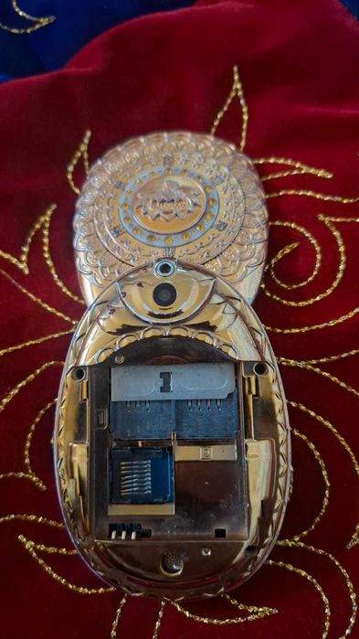 Сотовый телефон продам