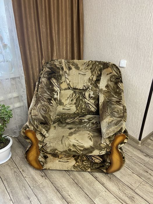 Продам два кресла