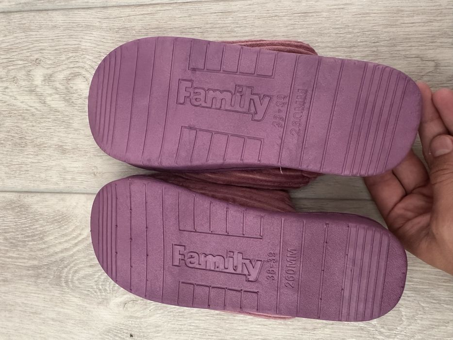 Продам тапочки