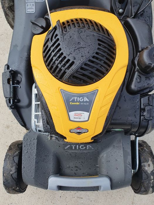 Masina de tuns iarba gazon Stiga