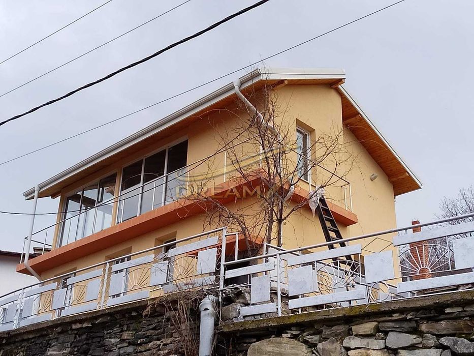 Къща в село Извор под наем! 71859757