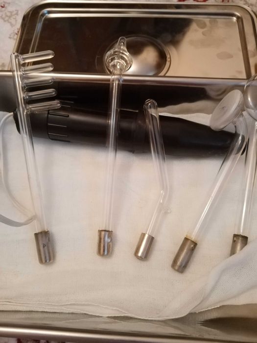 Физиотерапетический аппарат "Искра - 1"