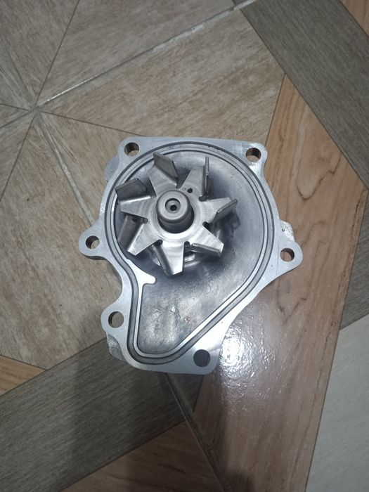 Помпа тайота 2azfe c 2006г. Выпуска