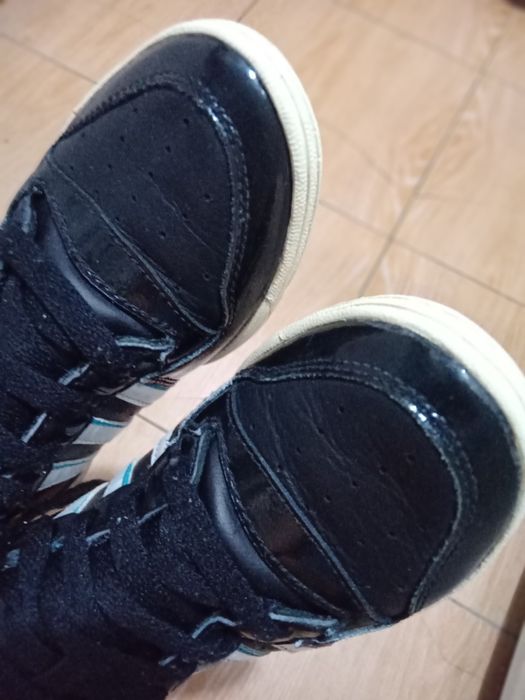 Кроссовки "Adidas", женские