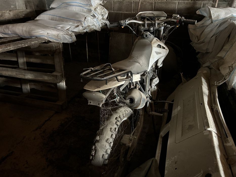 Продам эндуро 06 250куб