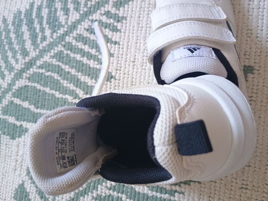 Детски маратонки Адидас 25 и 1/2