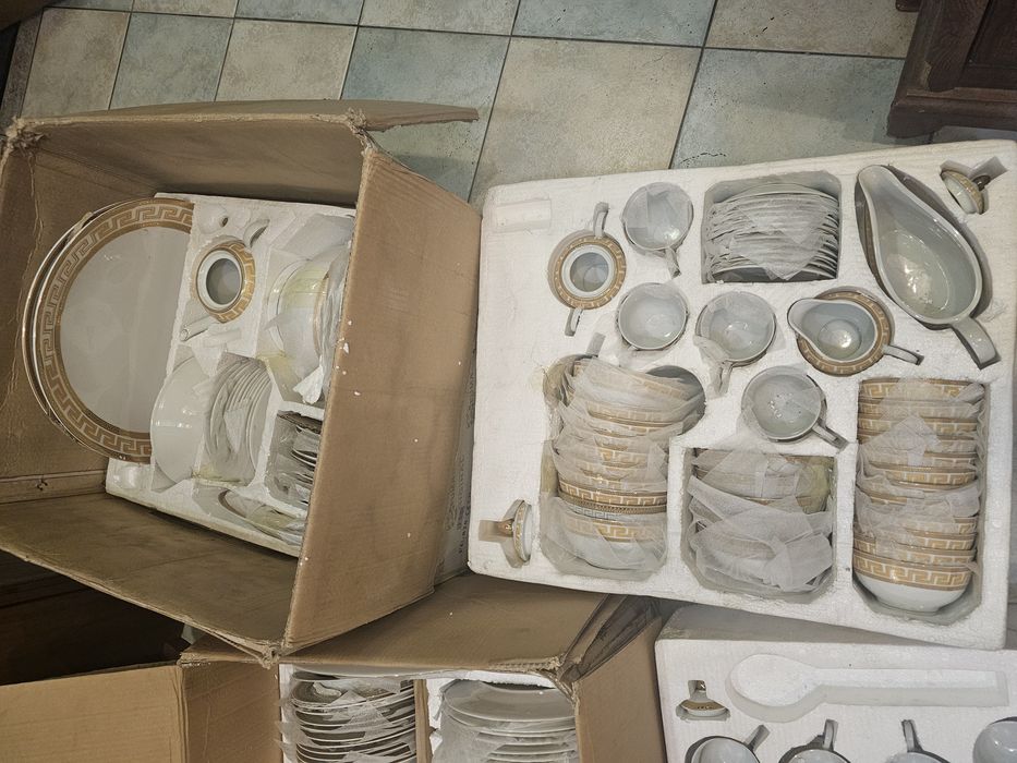 Столовый супер сервиз 65 000тг