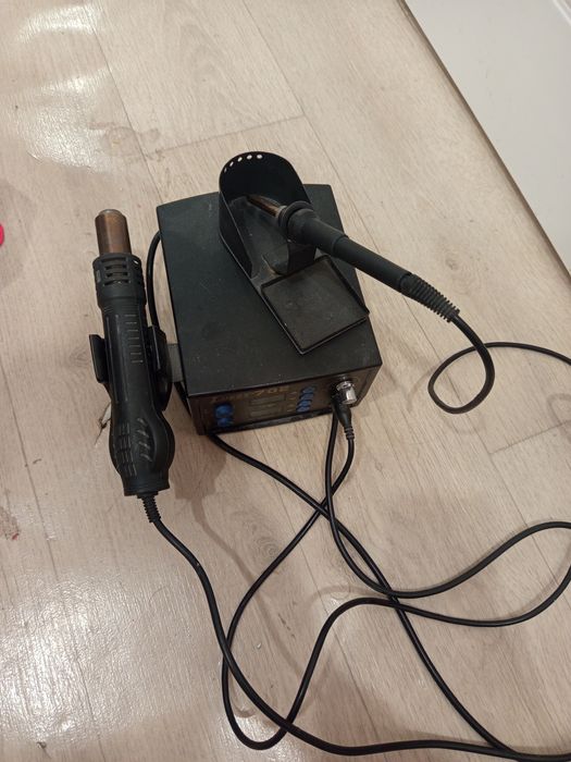 Паяльная станция Lukey 702