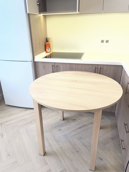 Стол круглый, 1 м., раздвижной,