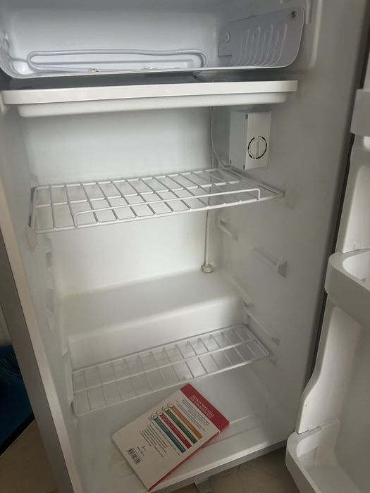 продам холодильник бирюса М90