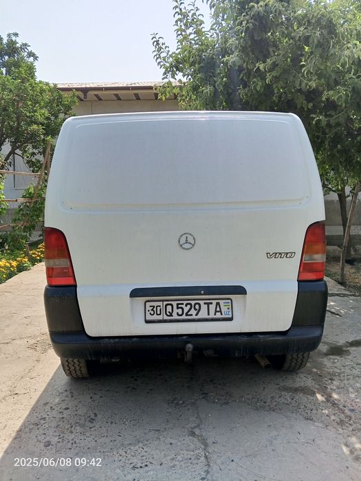 Мерседес Вито сотилади