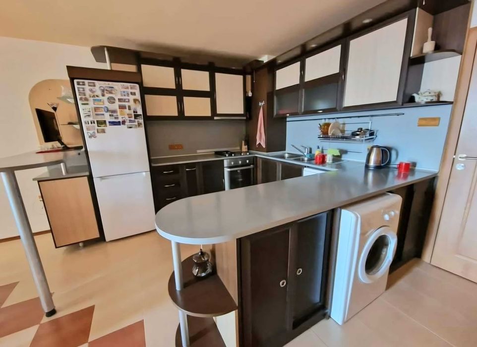 Продава се Тристаен апартамент в Велико Търново, Колю Фичето - 115 кв.м за 752 €/кв.м - Снимка #2