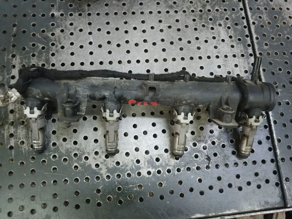 rampa cu injectoare 1.4 b kfu peugeot 207 206 307 citroen c2 c3