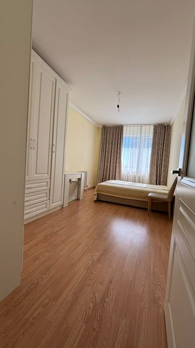Продам квартиру 2 хкомнатную