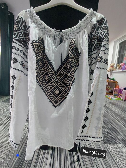 Ie traditionala cusuta manualal