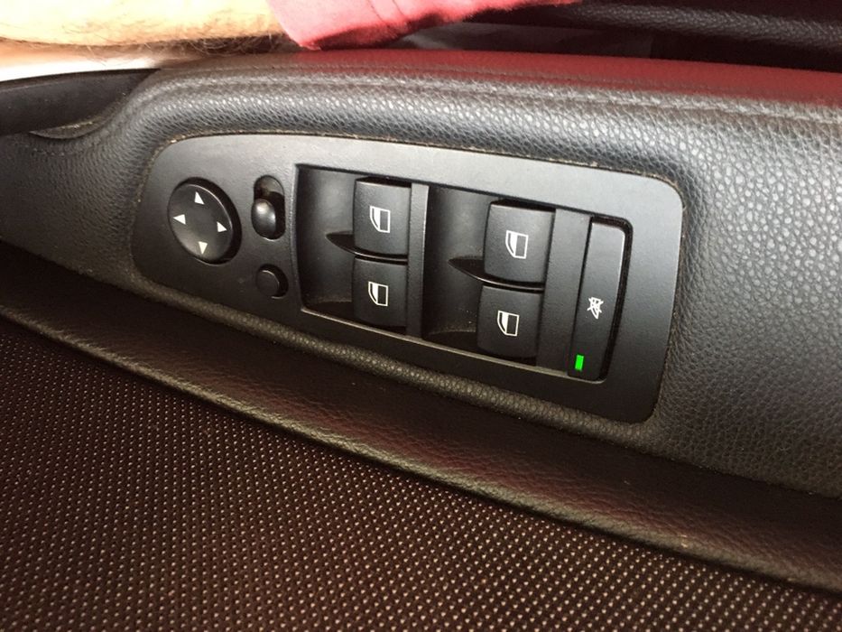 Stopuri bmw seria 1 e87 e81 facelift