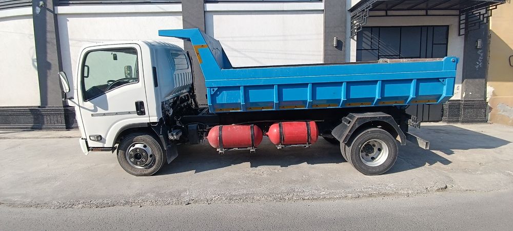 Isuzu samasval sotiladi