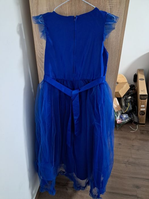 Официална рокля ЧИСТО НОВА