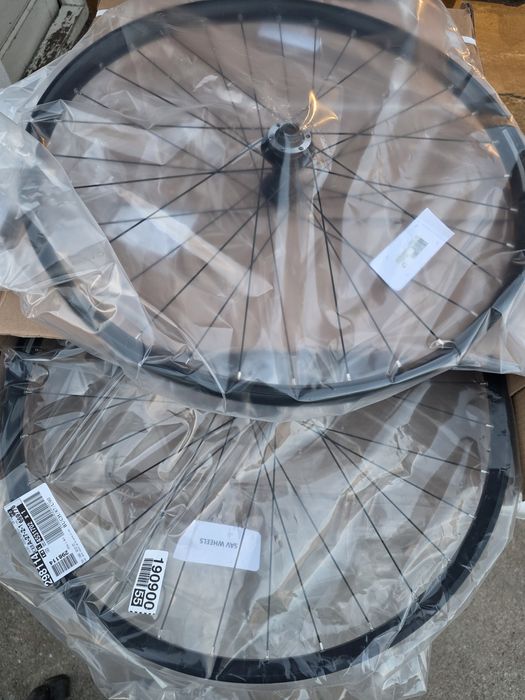 Set roți bicicleta 29 cu prindere bost absolut NOI.