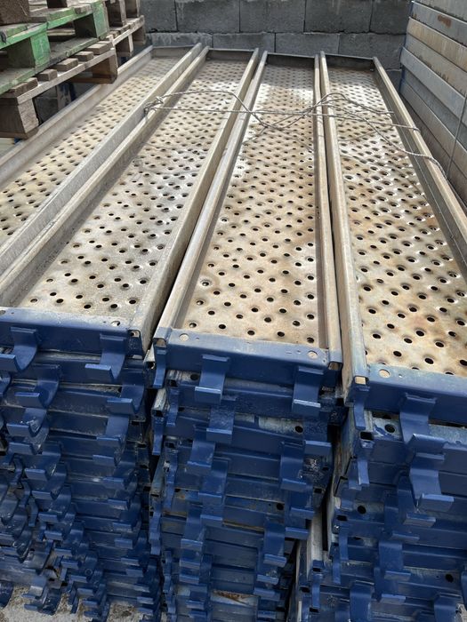 Строително скеле пътеки