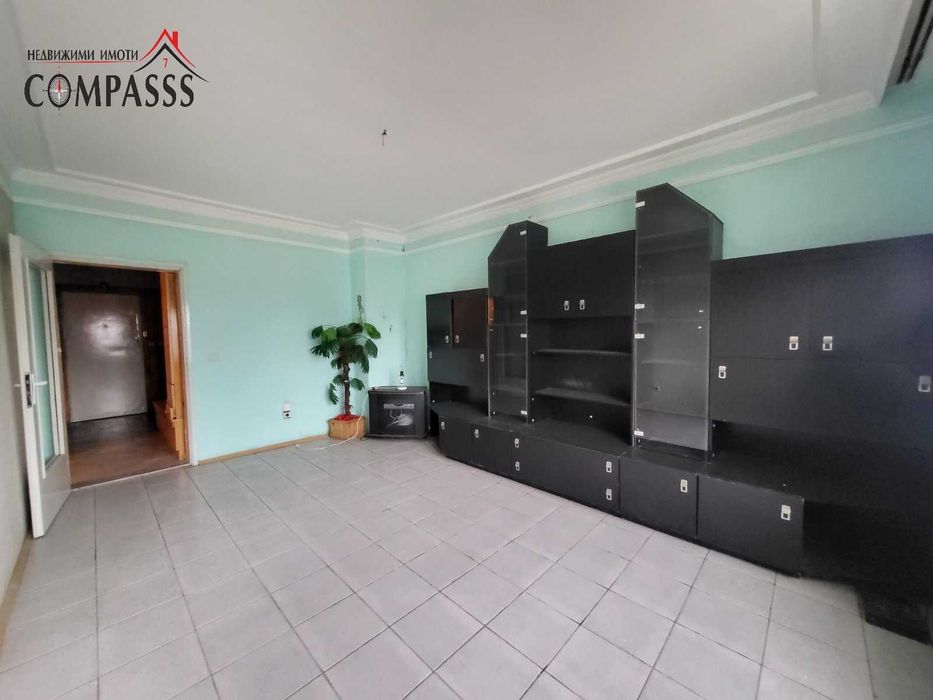 Продава се Двустаен апартамент в Добрич, Строител - 64 кв.м за 661 €/кв.м - Снимка #2