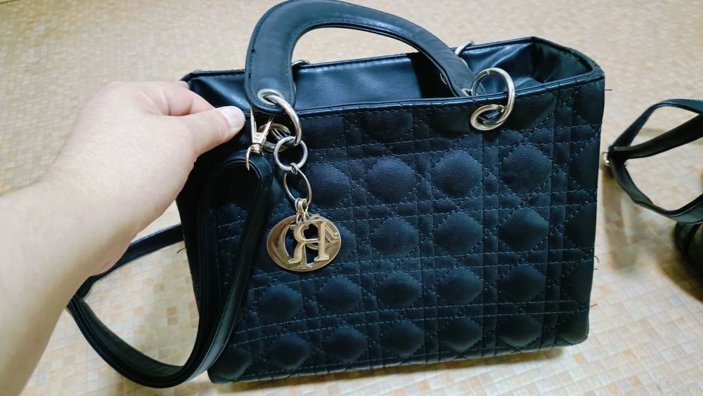 Продаются 2 сумки 1000