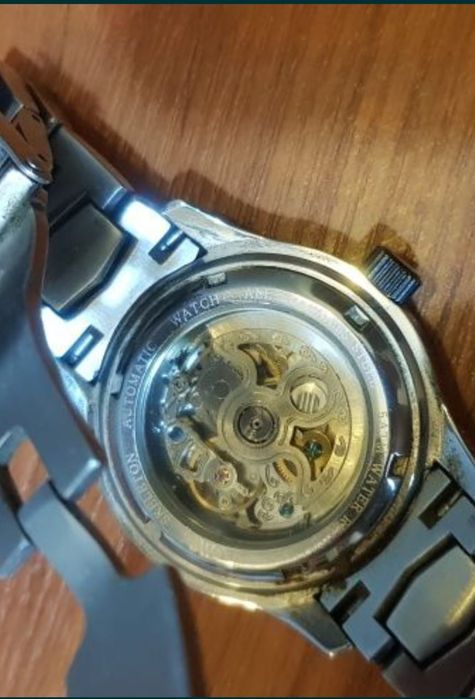 Часы мужские наручные