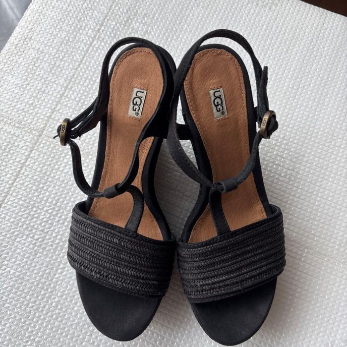 Дамски кожени сандали Ugg номер 40
