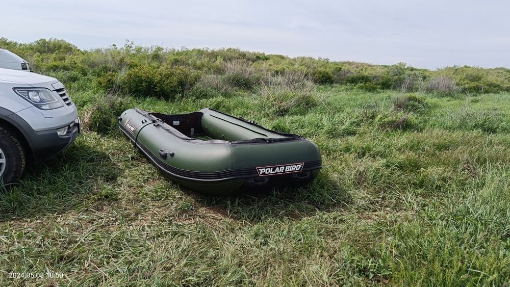 ПВХ лодка "Полар Берд Марлин-385м" продаётся.