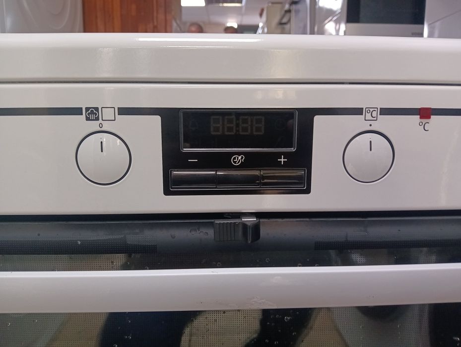 Свободно стояща печка с индукционни котлони Аег Aeg 2 години Гаранция!