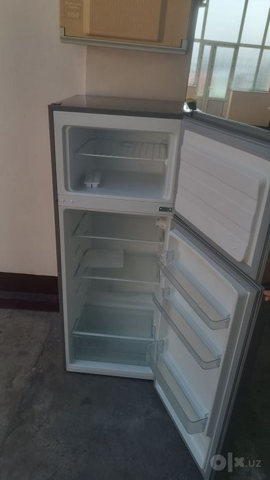 Продам холодильник пример рабочий состояние как новый
