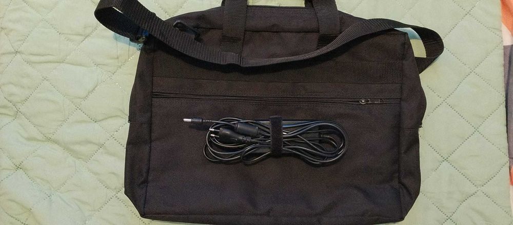 Laptop Medion, cu ecran superb de 17.3 inch
