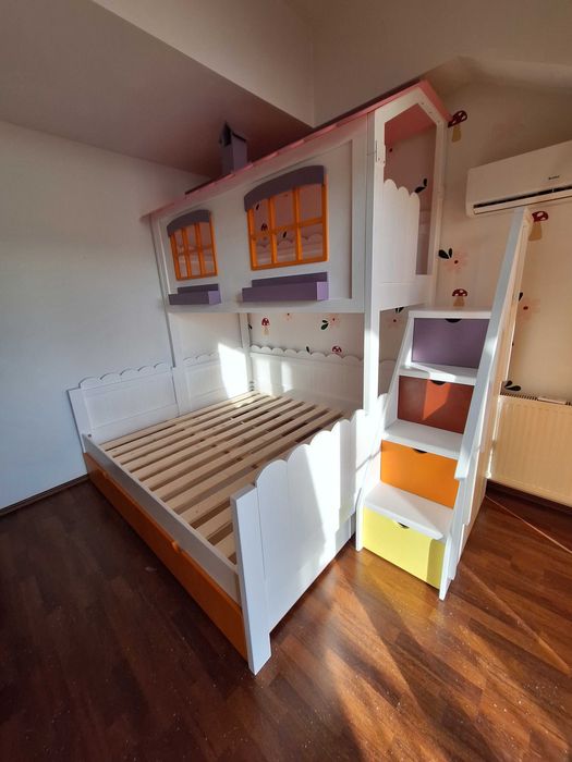 TRANSPORT GRATUIT.Pat tip casuta cu tobogan. Cod 2814