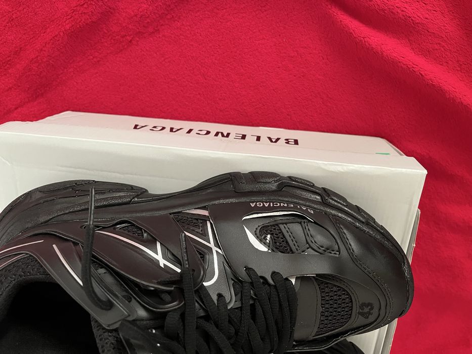 Balenciaga Track