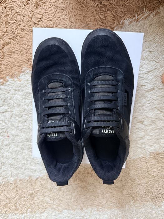 Продам мужские  кросовки