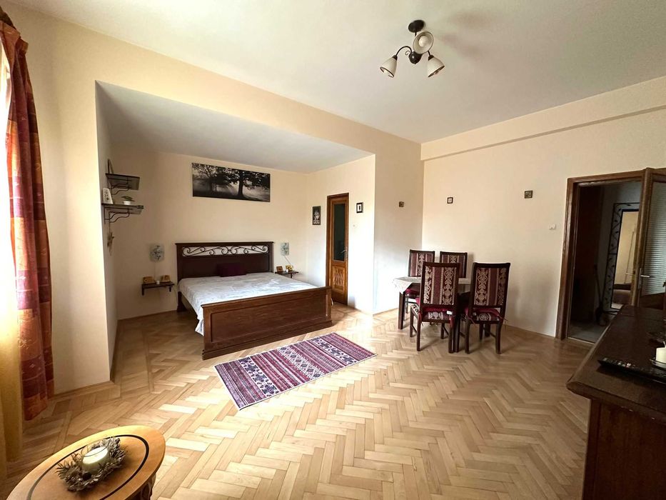 Universitate-Metrou, Inchiriere Garsoniera spatioasa, mobilata/utilata