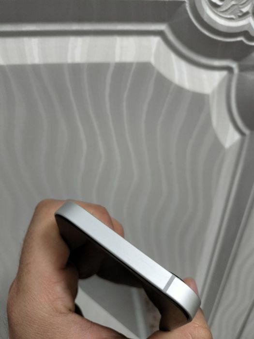 Айфон 16е 128гб ёмкост 100