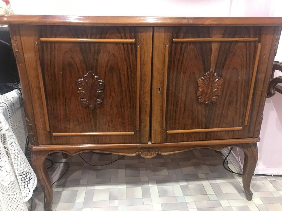 Спальный гарнитур